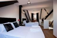 Casa do Pátio by Shiadu