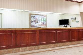 Howard Johnson Inn & Suites-Toronto East