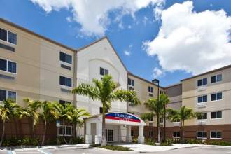 Candlewood Suites Fort Myers-Sanibel Gateway