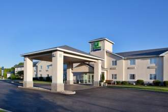 Holiday Inn Express Cleveland-Vermilion