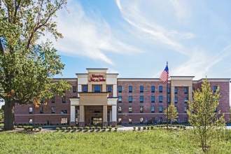 Hampton Inn Suites Elyria