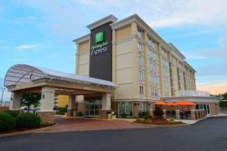 Holiday Inn Express Hampton - Coliseum Central