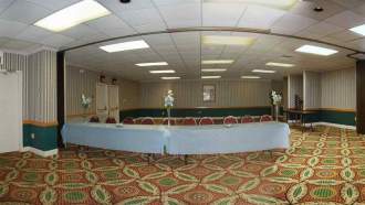 Best Western Holiday Plaza