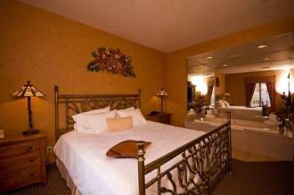 Hampton Inn Kansas City Village West