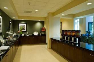 Hampton Inn & Suites National Harbor/Alexandria Area