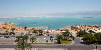 Oasis Dead Sea