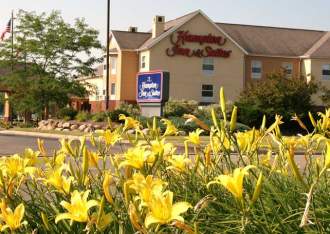 Hampton Inn & Suites