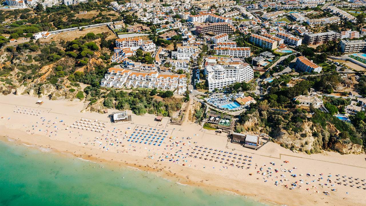 Mónica Isabel Beach Club