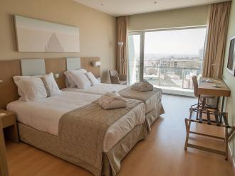 Eurostars Oasis Plaza