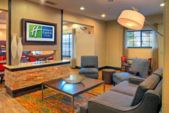 Holiday Inn Express & Suites Granbury