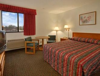 Super 8 St Charles
