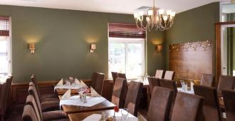 TRYP by Wyndham Luebeck Aquamarin