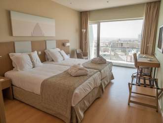 Eurostars Oasis Plaza