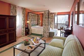 Parador de Santiago - Hostal dos Reis Católicos