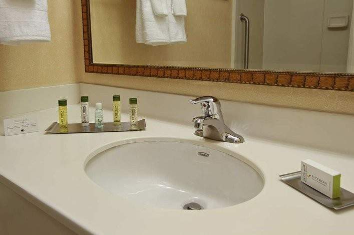 Doubletree By Hilton Hotel Mahwah