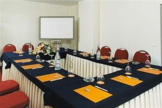 Yellow Praia Monte Gordo