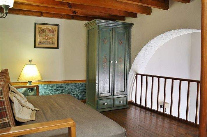 Meson De La Merced Hotel & Suites