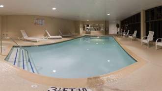 Holiday Inn Express & Suites H