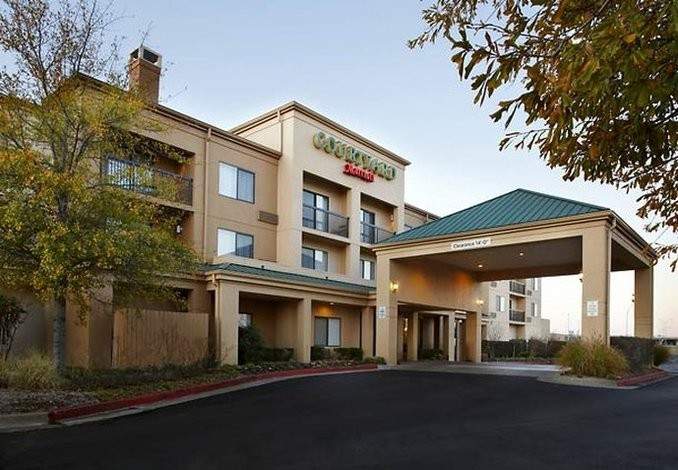 Courtyard Tulsa Central