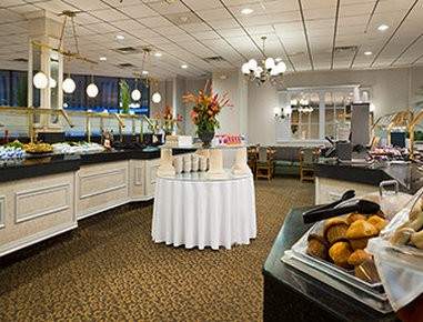 Ramada Jacksonville Hotel & Co