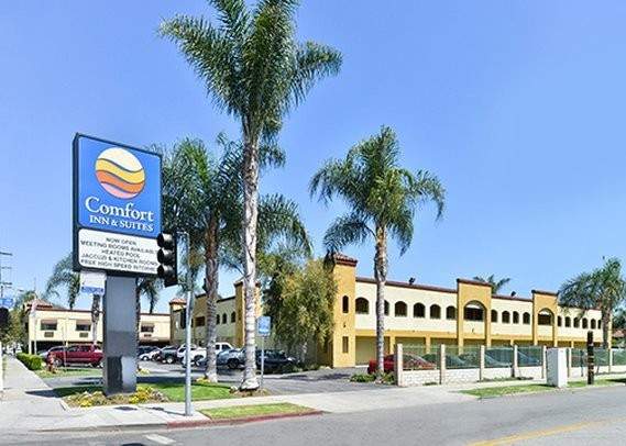 Comfort Inn & Suites