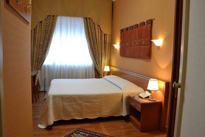 Hotel Gallery House