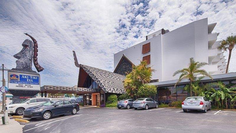 Best Western Plus Aku Tiki Inn