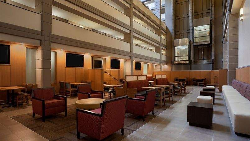 Comfort Suites Downtown