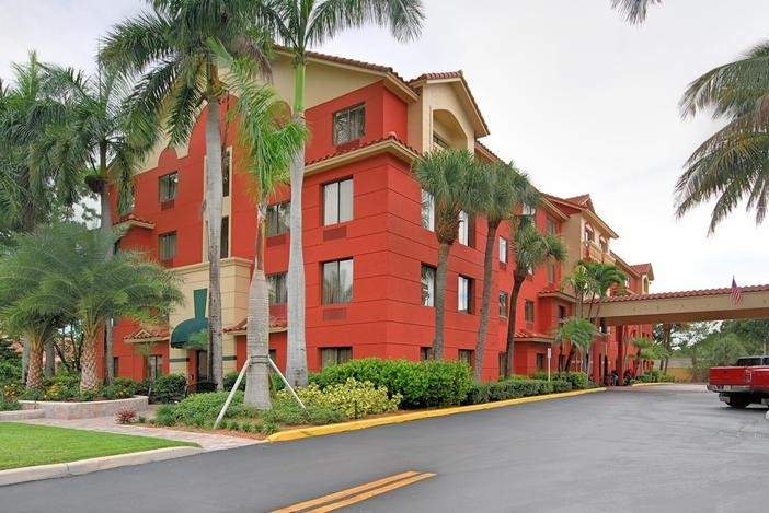 Best Western Plus Windsor Gardens Hotel & Suites And Conference Ctr
