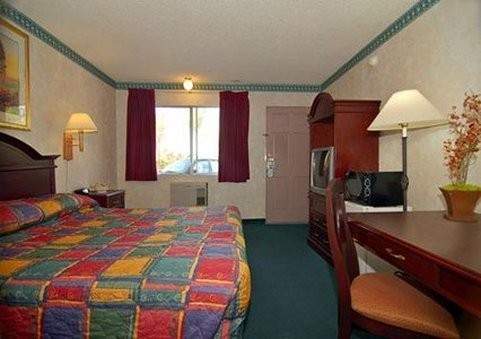Rodeway Inn Maingate