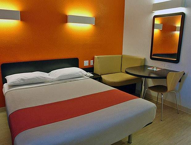 Motel 6 Crawfordsville