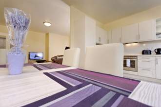 AMC Apartments - Bundesallee