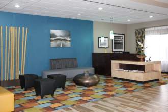 Holiday Inn Express Hotel & Suites Roanoke Rapids