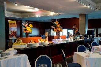 VIP Executive Arts Hotel