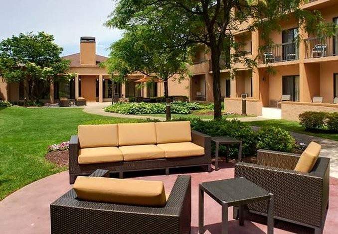 Courtyard Detroit Metro Airport Romulus