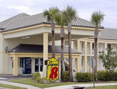 Super 8 Dania/Fort Lauderdale Airport