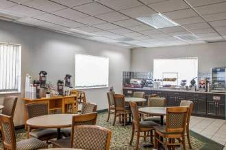 Comfort Suites