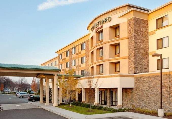 Courtyard Paramus