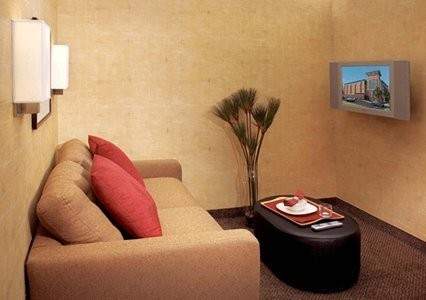 Cambria Suites