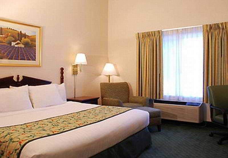 Fairfield Inn & Suites Lake Charles