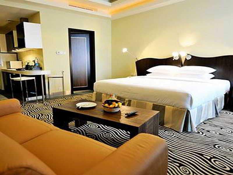 Al Raya Suites