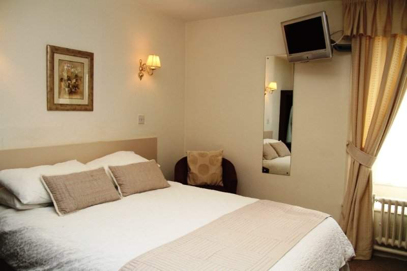 Tankerville Arms Hotel