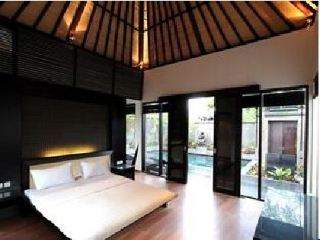 Gino Feruci Villa Ubud