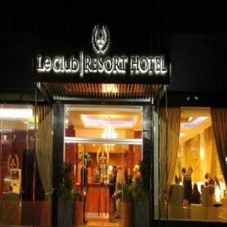 Le Club Hotel