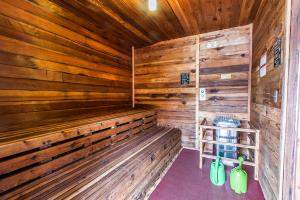 Rodeway Inn & Suites