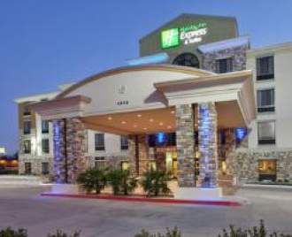 Holiday Inn Express & Suites D