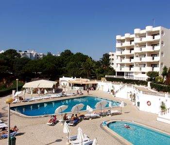 Apartamentos Falesia Garden