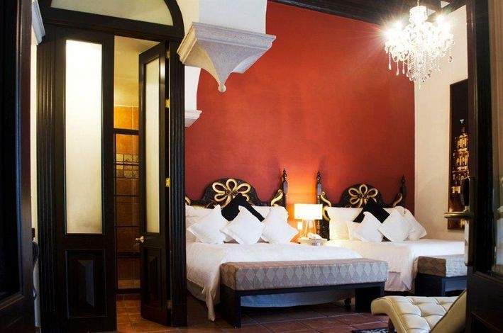 Mansion Real Morelia, Hotel & Suites