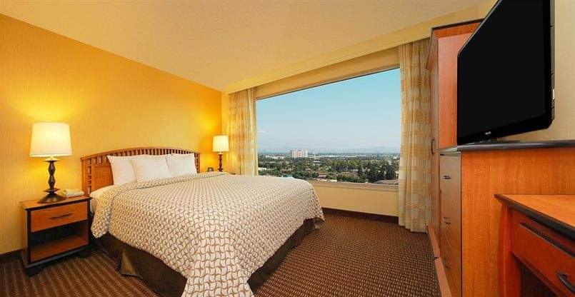Embassy Suites Anaheim - South