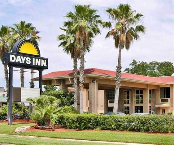 Days Inn Orlando Maingate to Universal